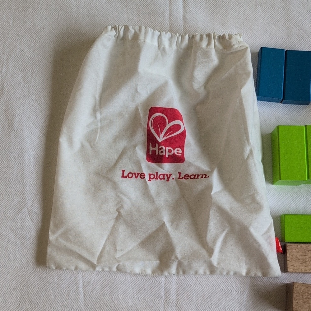 hape toys early explorer maple wood building blocks age 1-3 YRS 34 pieces - Picture 2 of 8